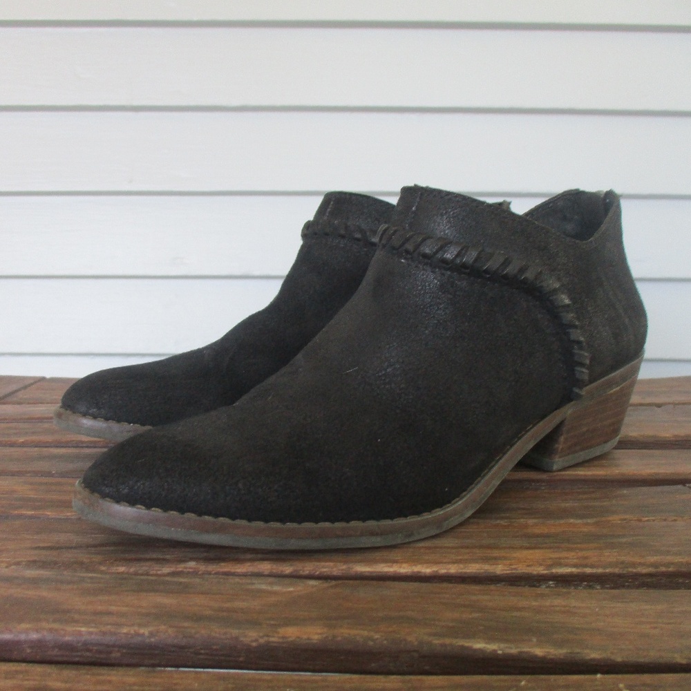 cowgirl booties!
